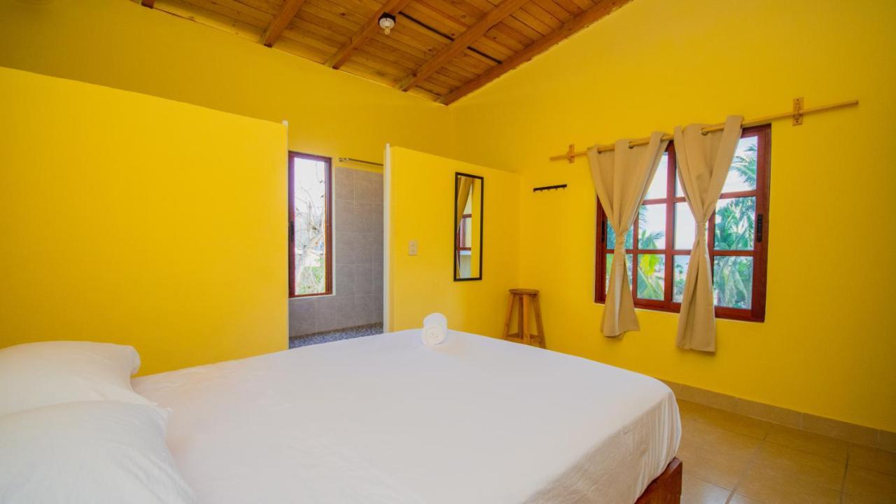 Hotel La Playa Масунте Екстериор снимка