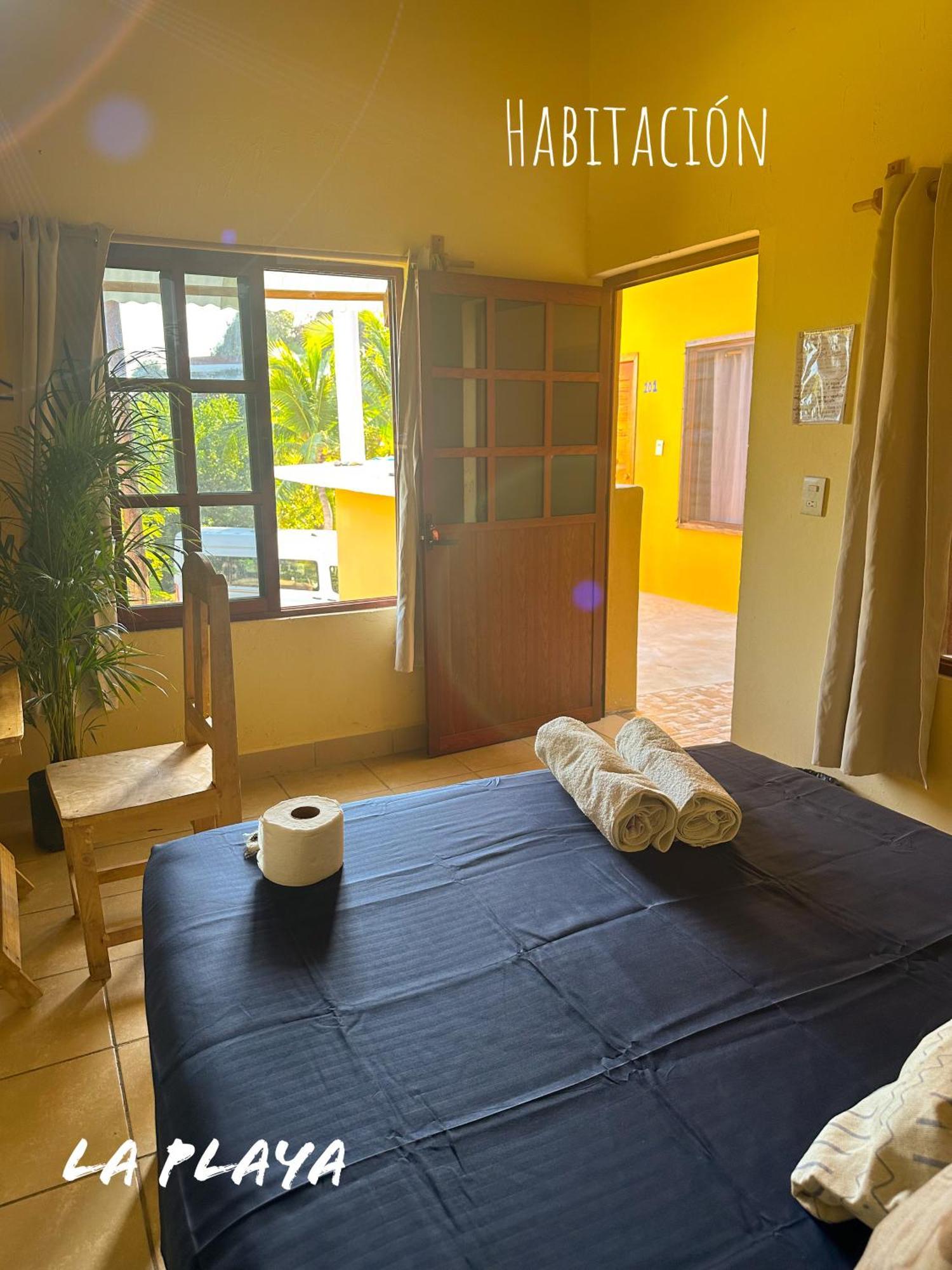 Hotel La Playa Масунте Екстериор снимка